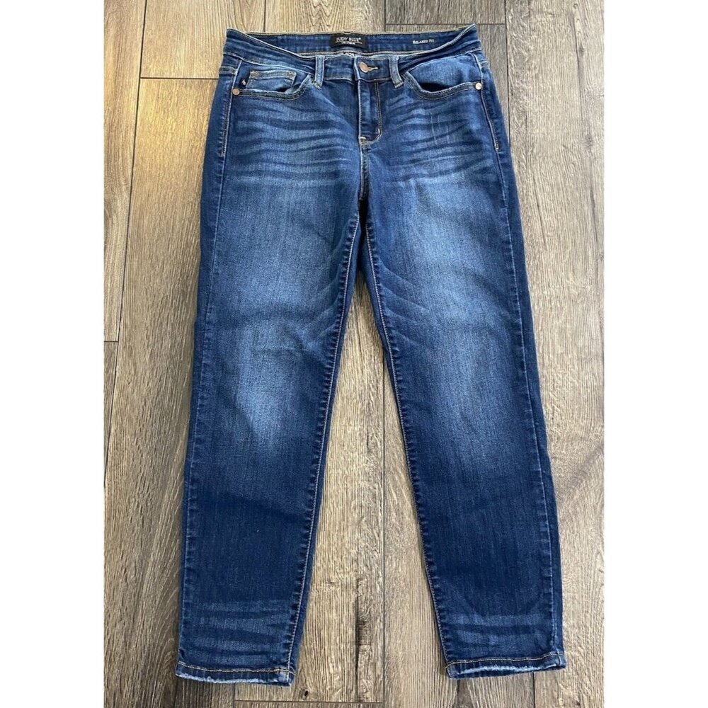 Judy Blue Jeans Relaxed Fit Slight Distressing Mid Rise Size 9 29